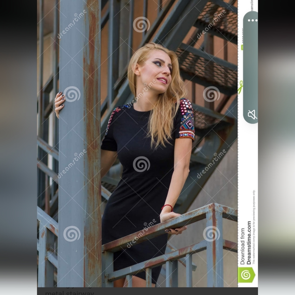 Neiman Marcus T shirt dress. Chelsea & Violet Black Aztec Sleeve Dress. S XS